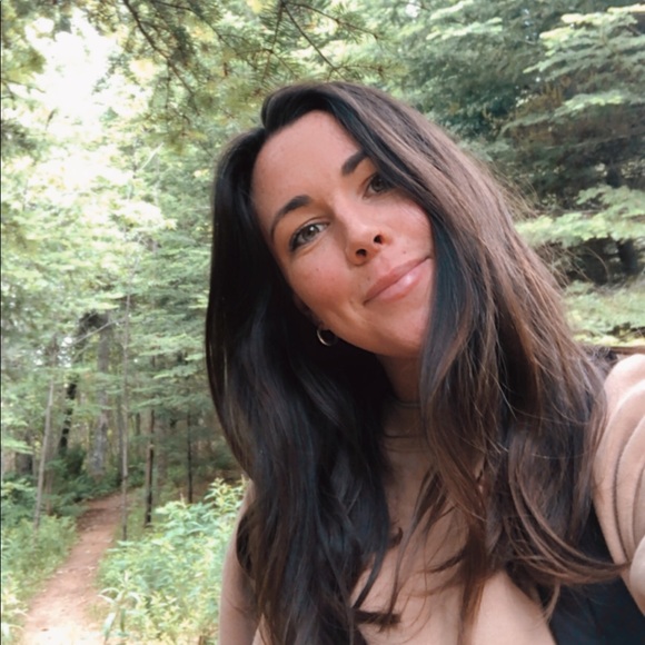 Meet your Posher, Mary-jane - Picture 1 of 1